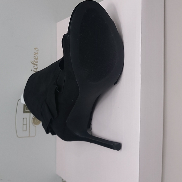 Women's Booties - Picture 10 of 14